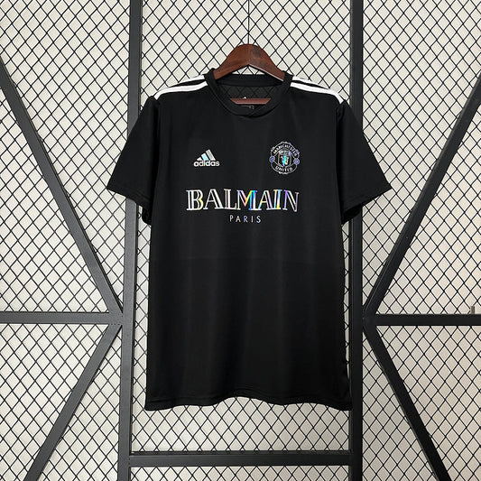 Manchester United Balmain kit