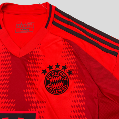 Bayern München 24/25 Home kit