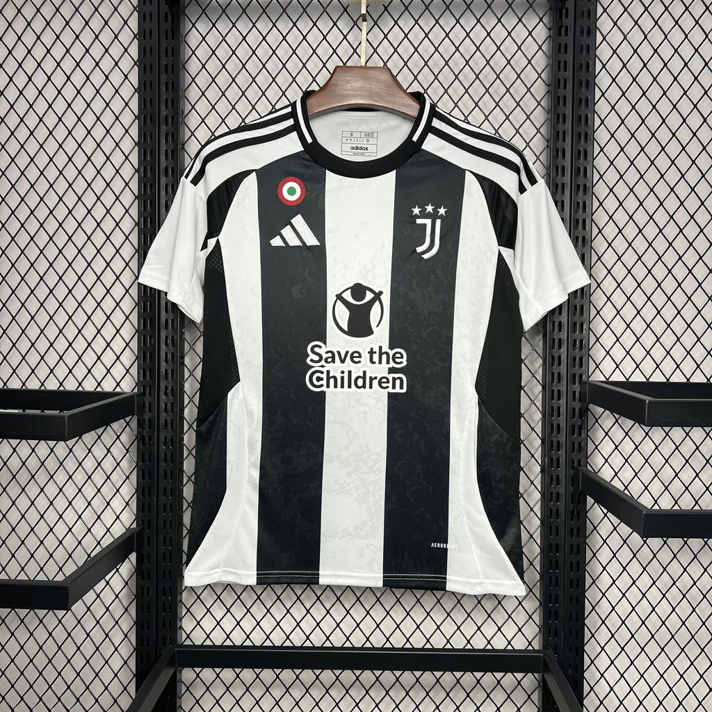 Juventus 24/25 Home kit