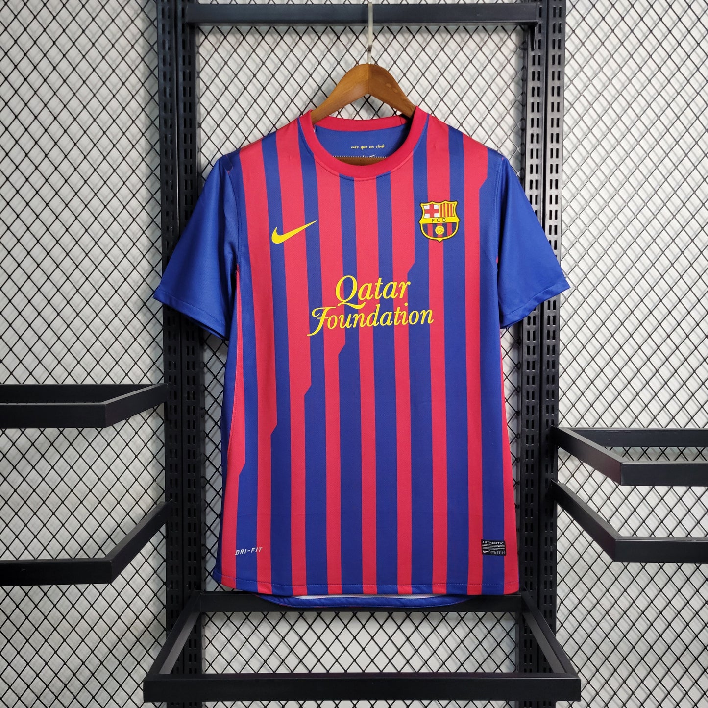 Barcelona 11/12 Home kit