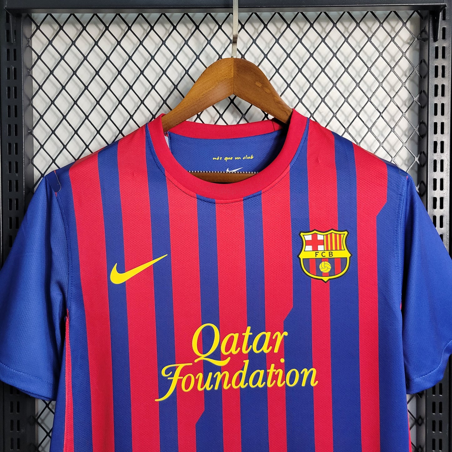 Barcelona 11/12 Home kit