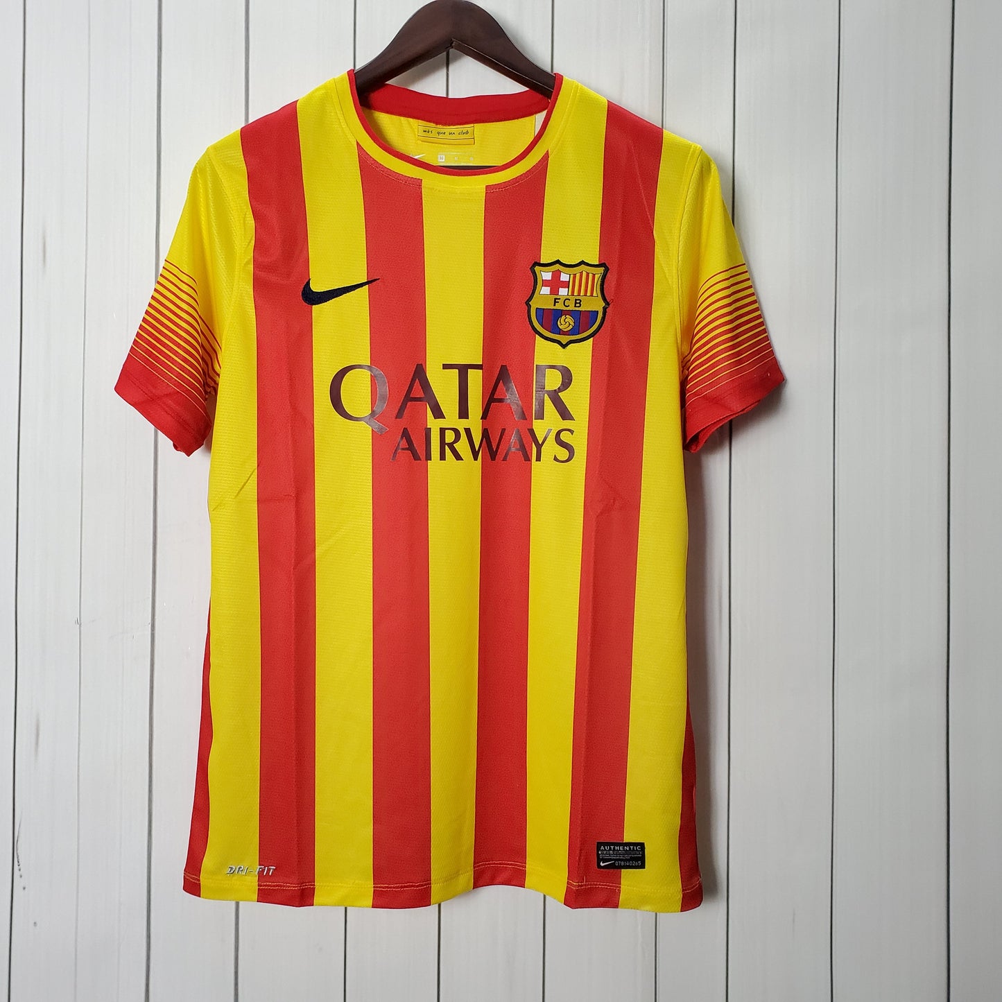 Barcelona 13/14 Away kit