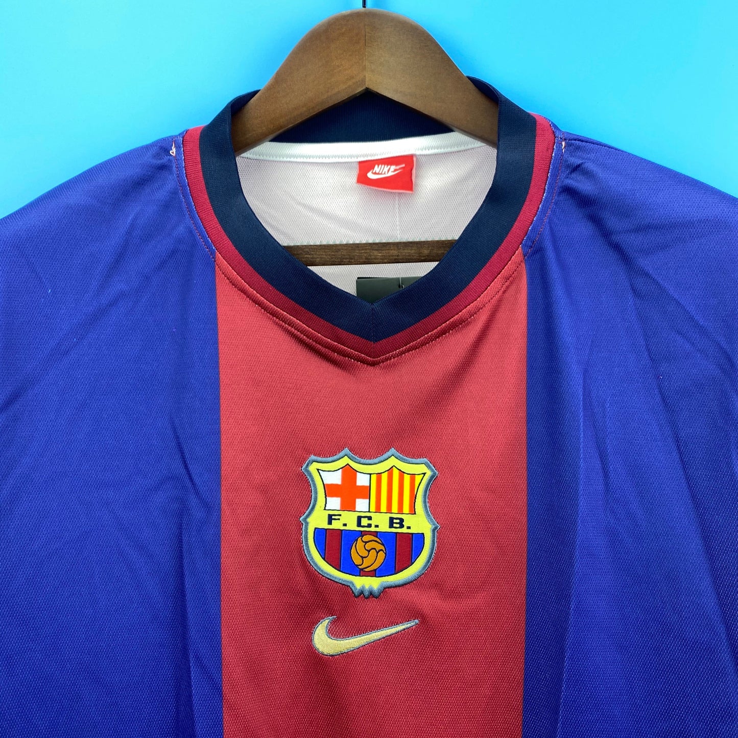 Barcelona 98/99 Home kit