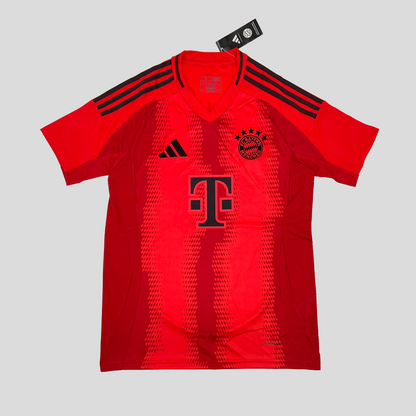 Bayern München 24/25 Home kit