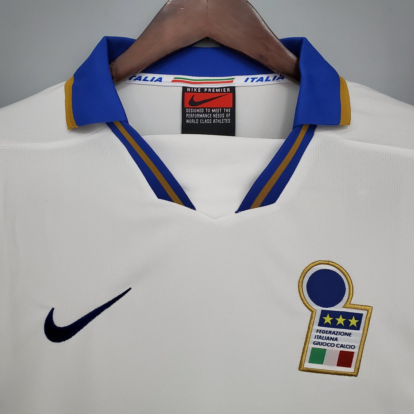 Italy 1996 Away kit