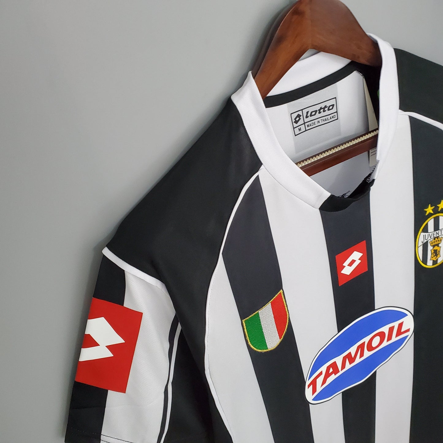 Juventus 02/03 Home kit