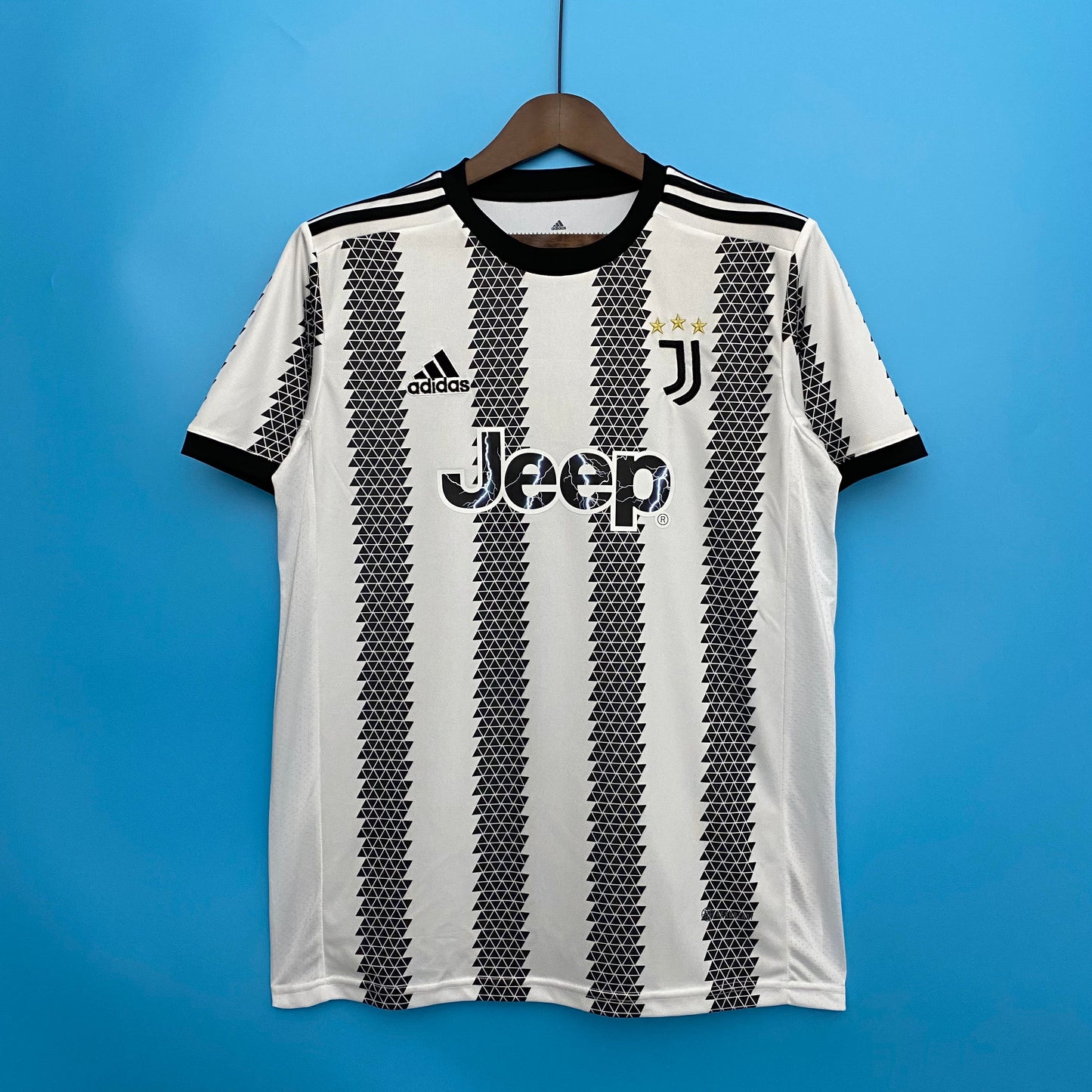 Juventus 22/23 Home kit