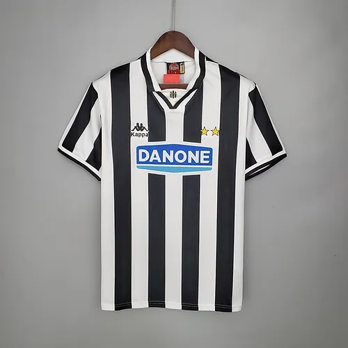 Juventus 94/95 Home kit