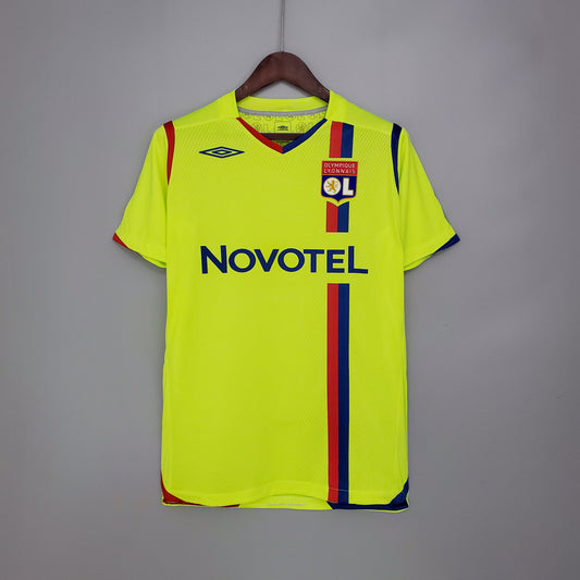 Lyon 08/09 kit