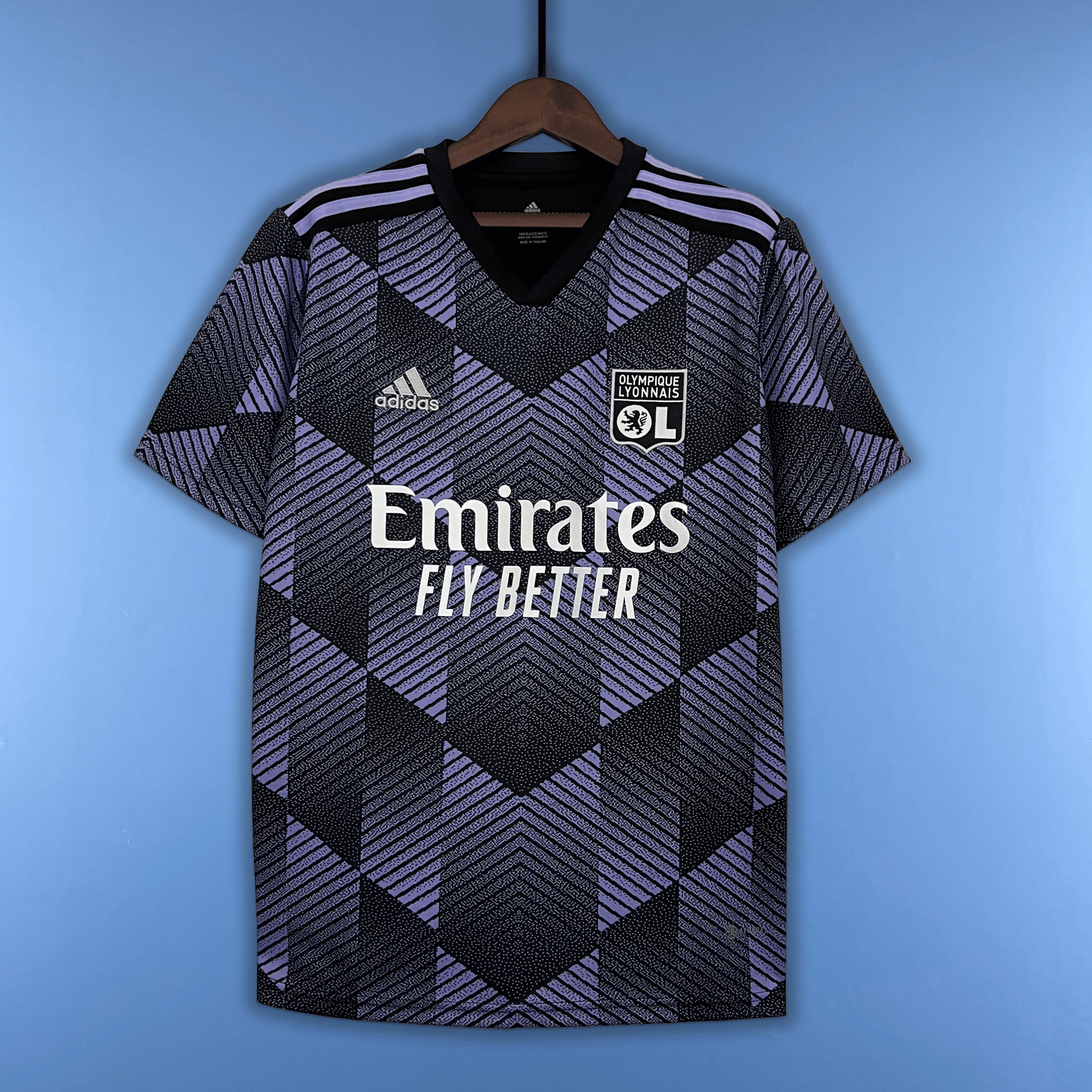 Lyon 23/24 Third kit