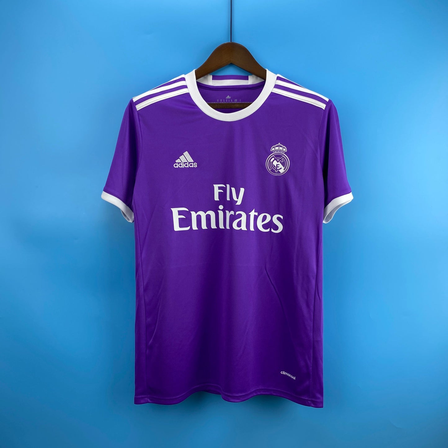 Real Madrid 16/17 Away kit