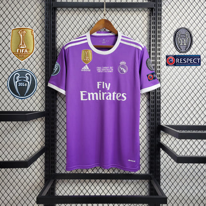 Real Madrid 16/17 Away kit