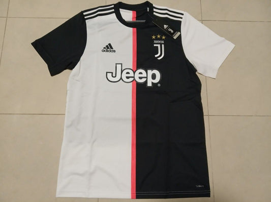 Juventus 19/20 Home kit