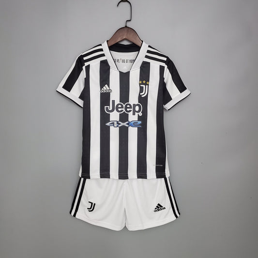 Juventus 21/22 Home