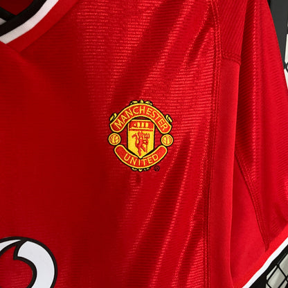 Manchester United 03/04 Home kit