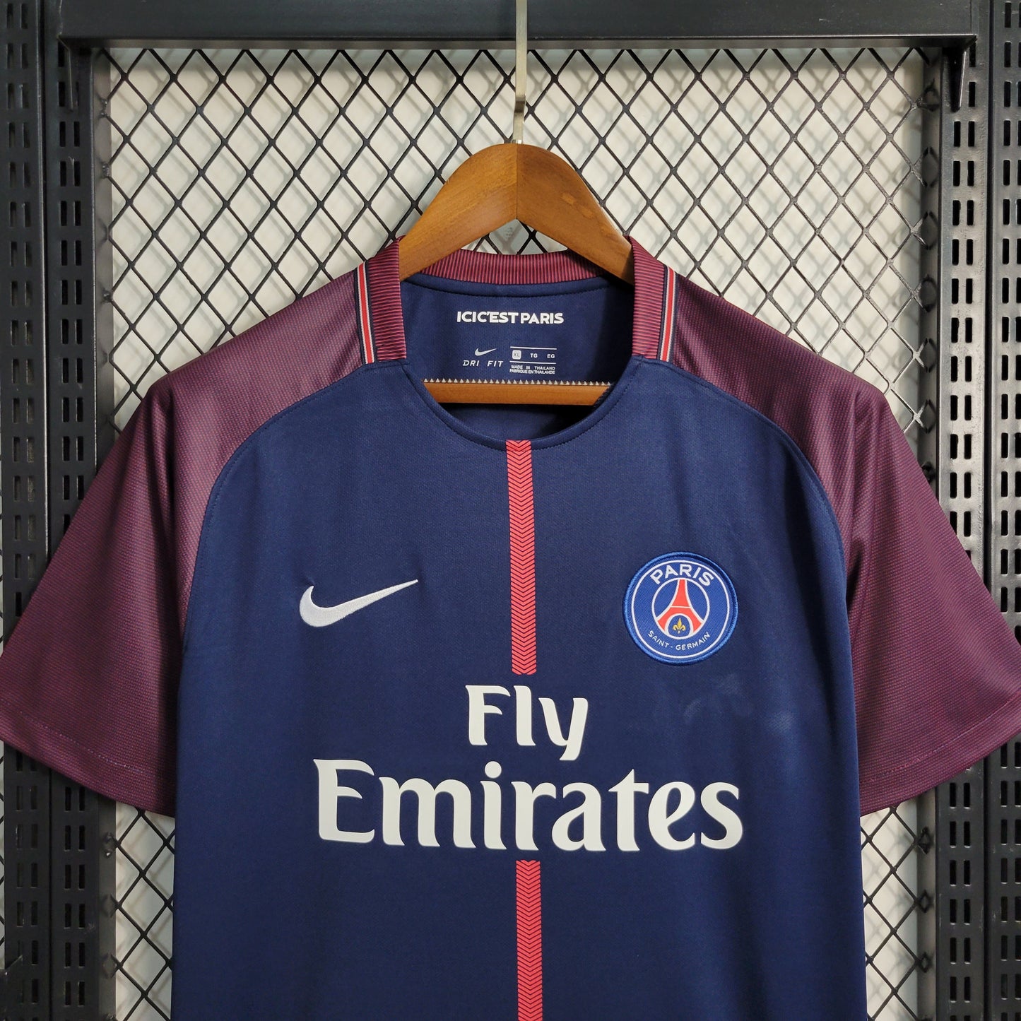 PSG 17/18 Home kit