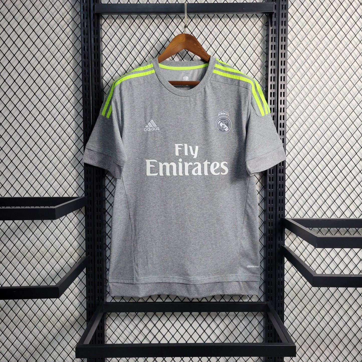 Real Madrid 15/16 Away kit