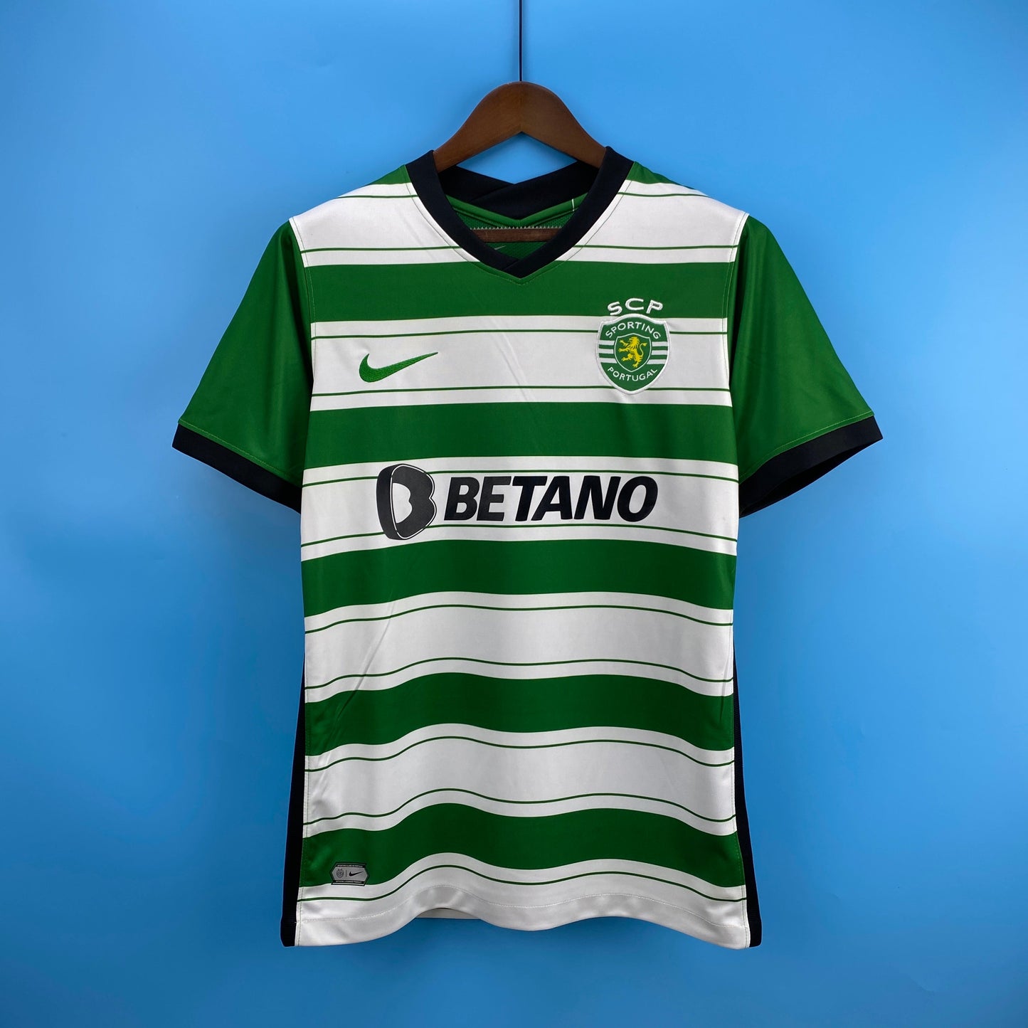 Sporting 22/23 Home kit