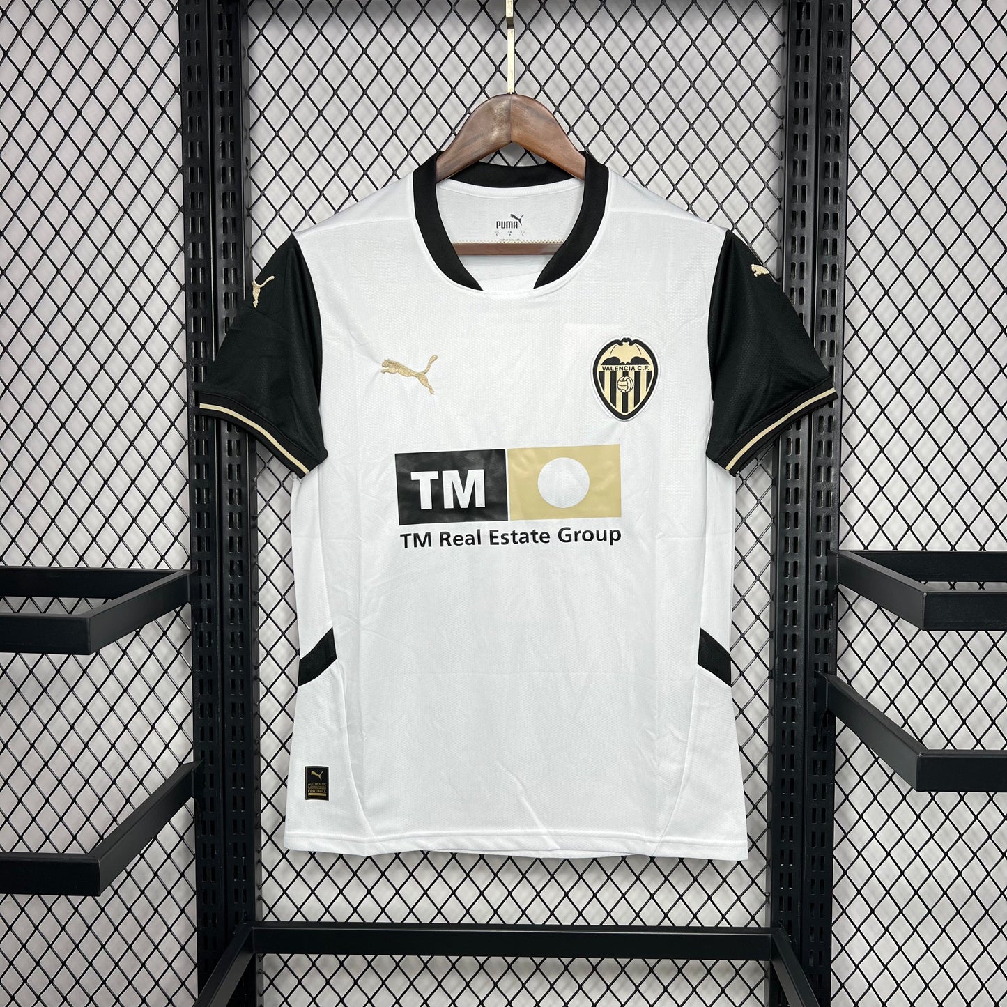 Valencia 24/25 Home kit